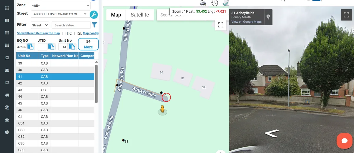 DeadSure map view showing geo-located street lighting assets
